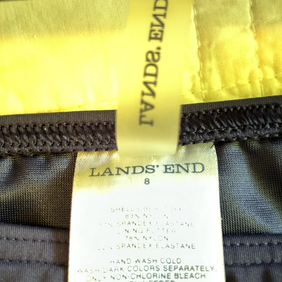Lands End 2 piece swimming suit. Top is Size 10. Bottom is size 8. - Picture 6 of 6